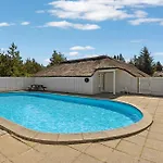 4 Bedroom Lovely In Semesterbostad Fjerritslev
