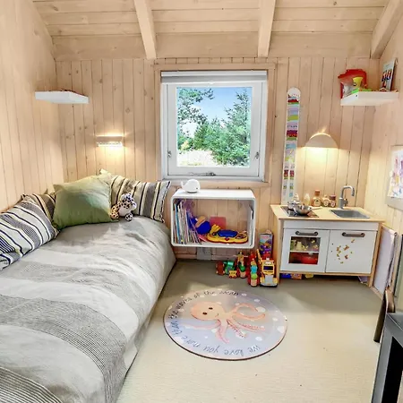 4 Bedroom Amazing Home In Fjerritslev *