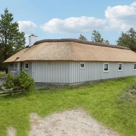 4 Bedroom Lovely In