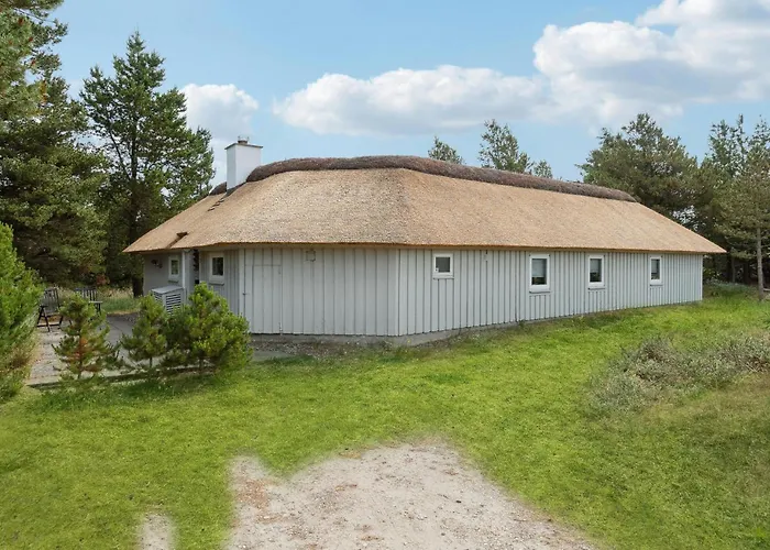 4 Bedroom Lovely In